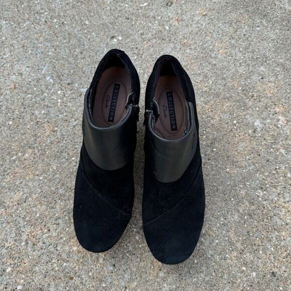 Stylish Black Wedge Ankle Boots - Picture 3 of 7